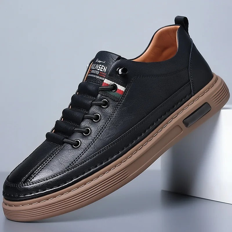 Tênis Casual Masculino em Couro - Fit One + 01 Par de Meia invisível de Brinde!